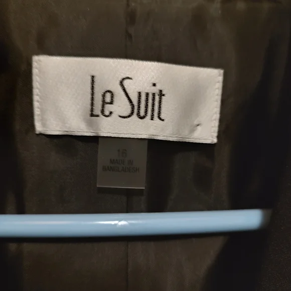 Le Suit jacket and pants - Picture 4 of 4